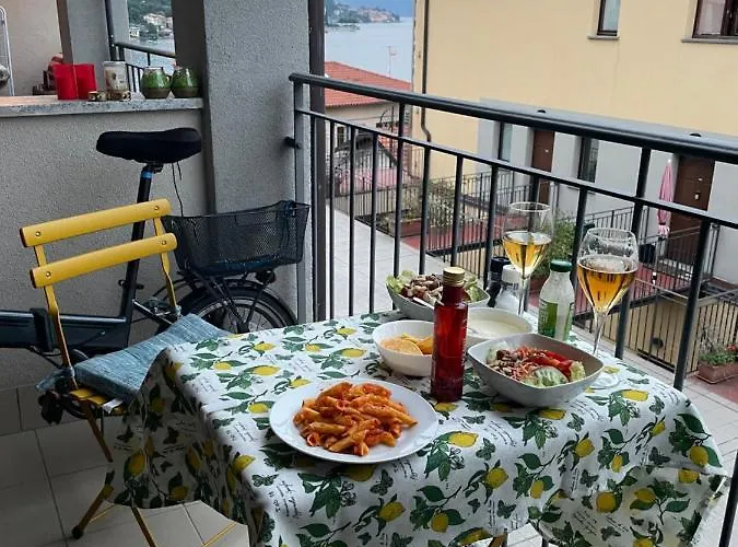 View Ulivo 18 アパート *